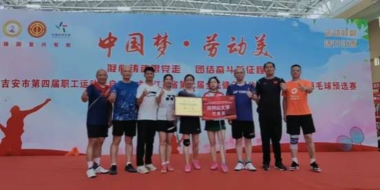 33c5752e705f6757e52cd05a75b3834